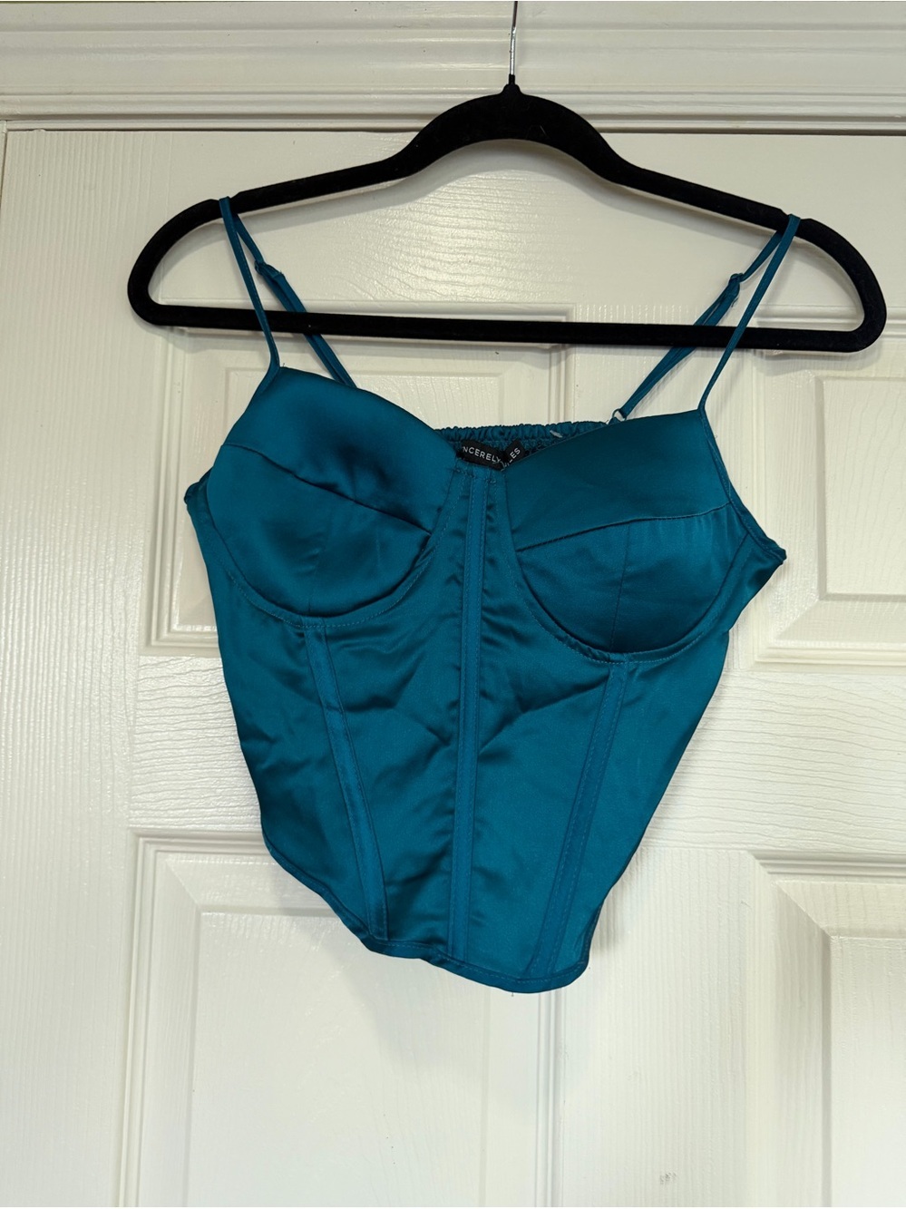 Sincerely Jules Junior's Satin Crop Top Corset Style Sleeveless Size Small NWOT - Picture 3 of 5